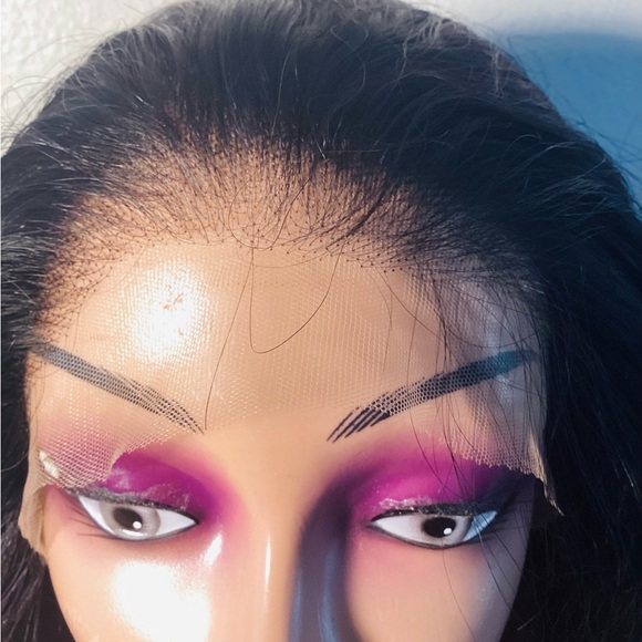 Sleek straight hundred percent human wigs for women. - Picture 6 of 10